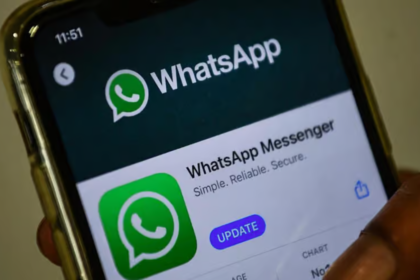 UAE banking WhatsApp ban
